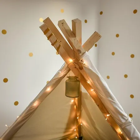 Διαμέρισμα Cozy 1br Escape - With Charming Balcony Near Universitate *