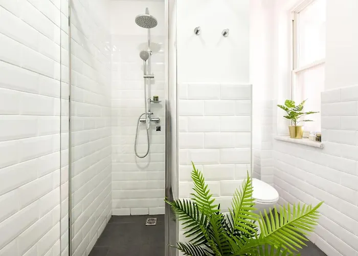 Daire Cozy 1br Escape - With Charming Balcony Near Universitate *